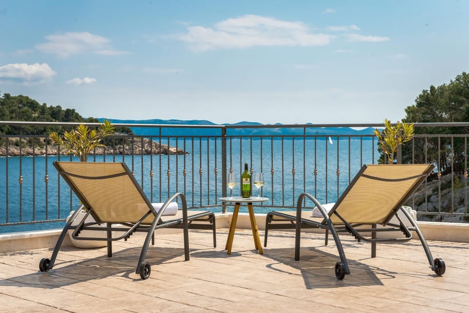 Balcony/Terrace, Sea view, sunbed