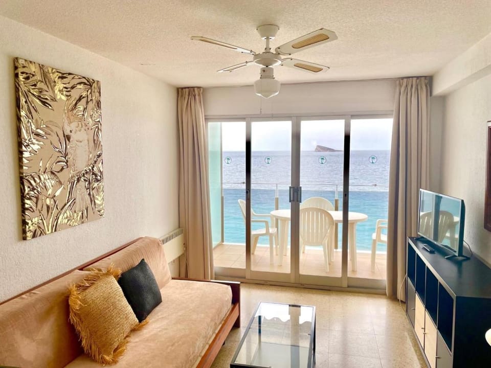 Living room, Sea view