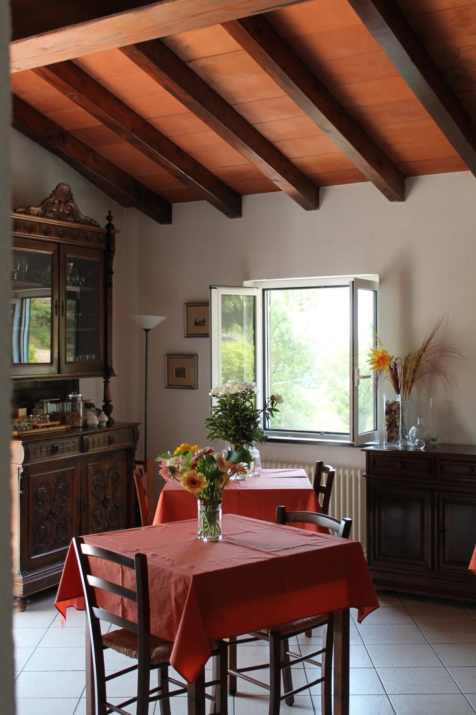 Coffee/tea facilities, Balcony/Terrace, Kitchen or kitchenette, Living room, Seating area, Dining area, Bedroom