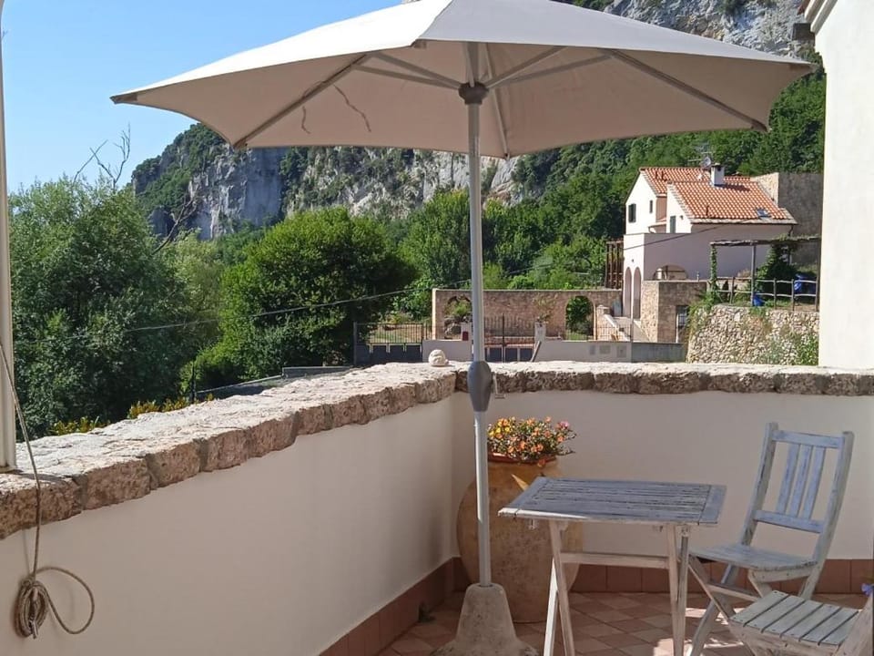 Day, Natural landscape, View (from property/room), Balcony/Terrace