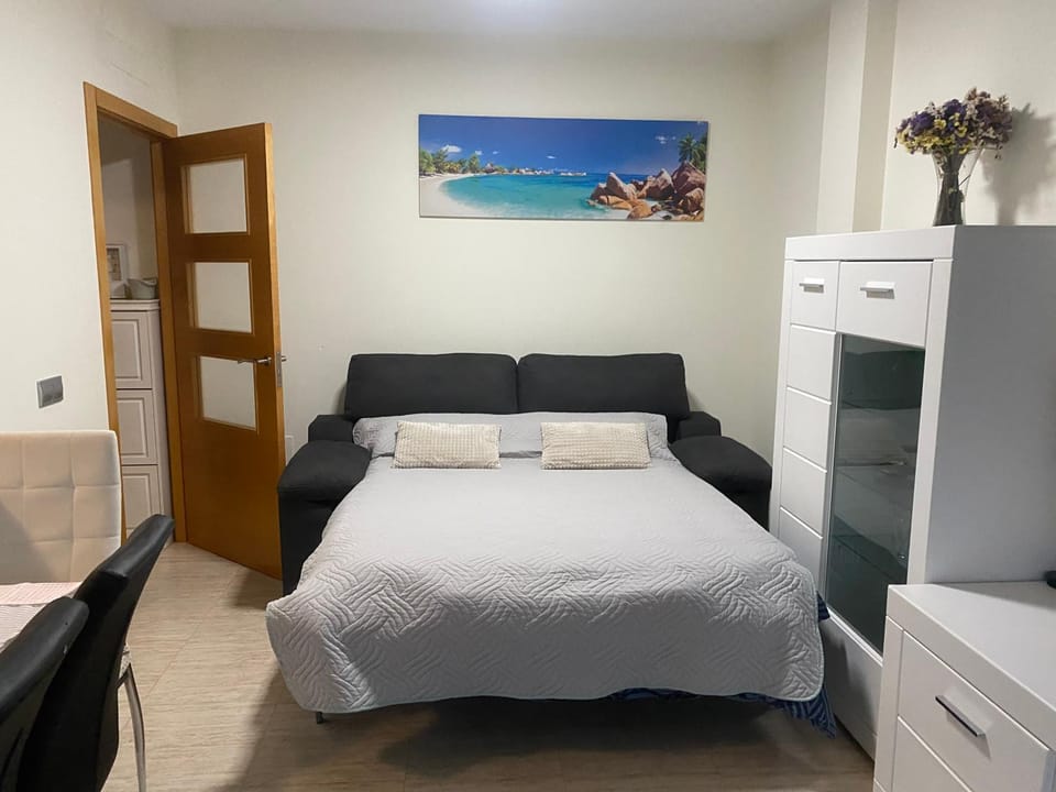 Bed, Photo of the whole room