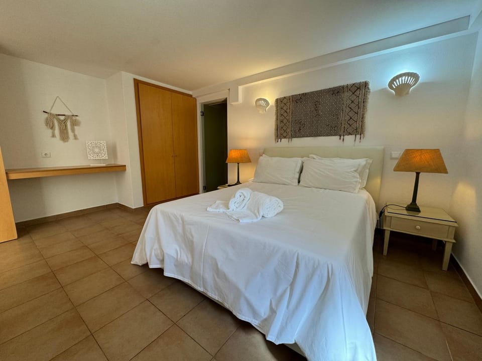 Happy Silva Guesthouse Bed and Breakfast in Lagos
