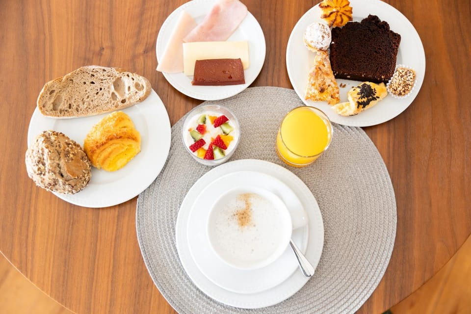 Breakfast, Buffet breakfast