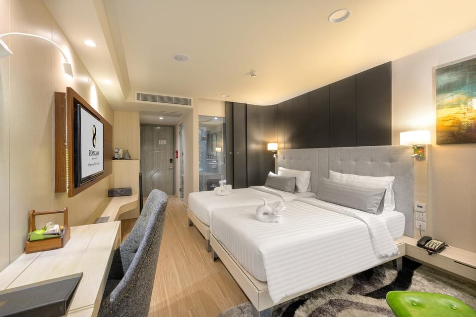 Photo of the whole room, Decorative detail, Bedroom