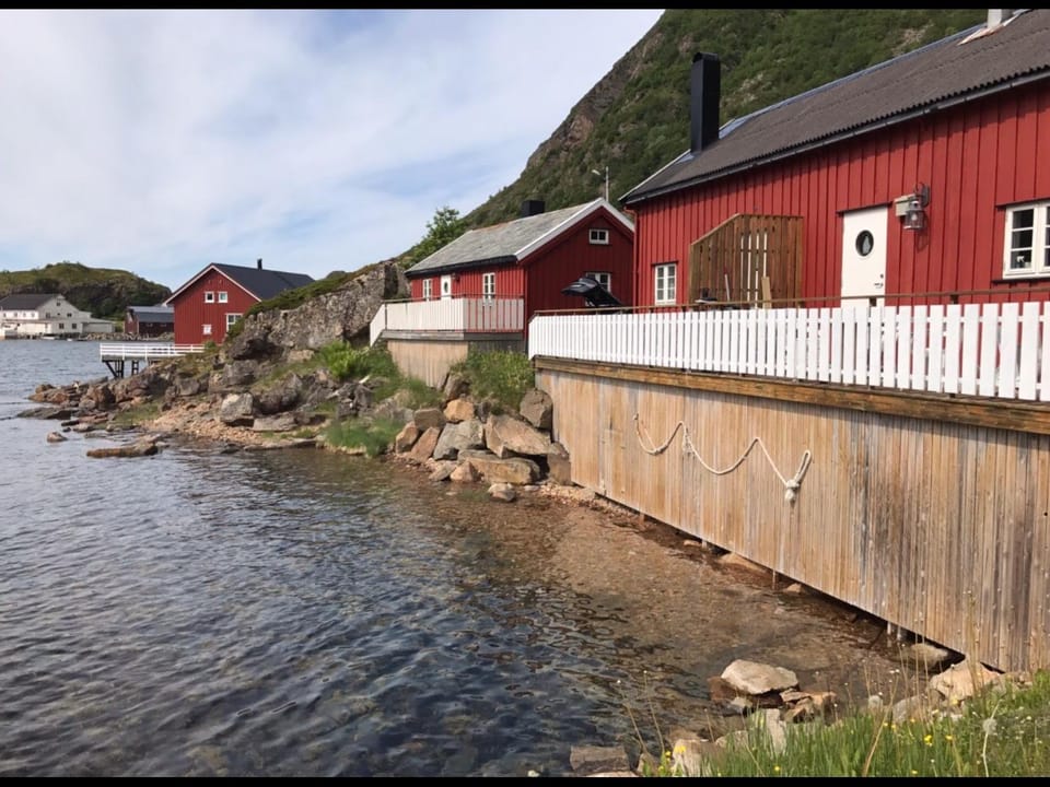 Property building, Facade/entrance, Natural landscape, Sea view