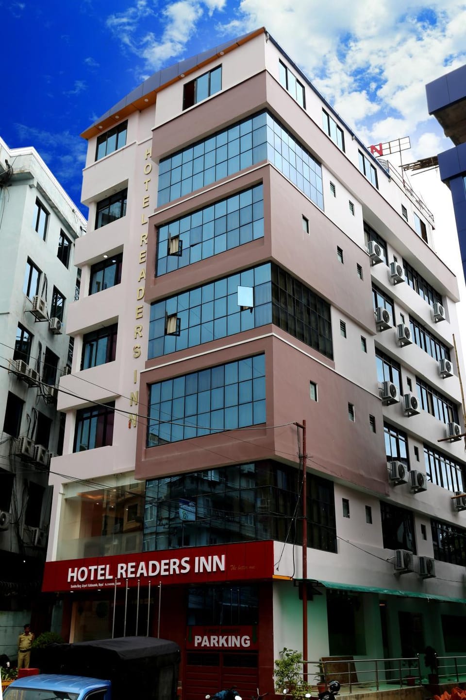 Property building, Day, City view, Location, Parking