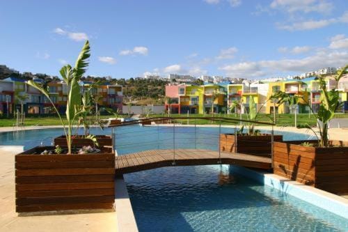 Swimming pool, Swimming pool