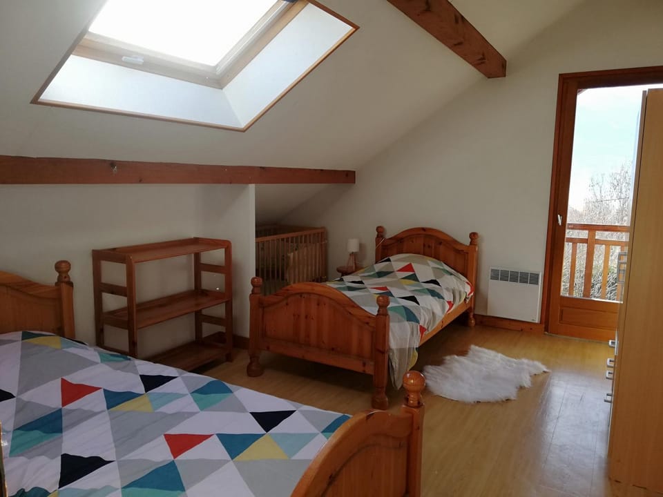 Les 3 sapins indépendant, spacieux et lumineux Apartment in Auvergne-Rhône-Alpes