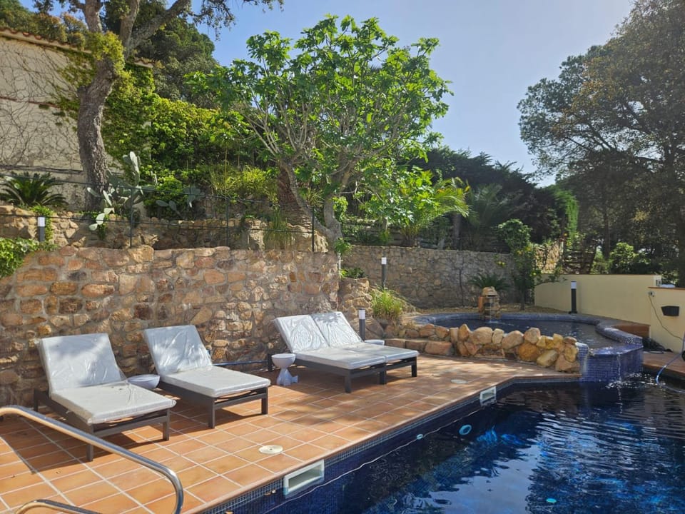 Garden, Swimming pool