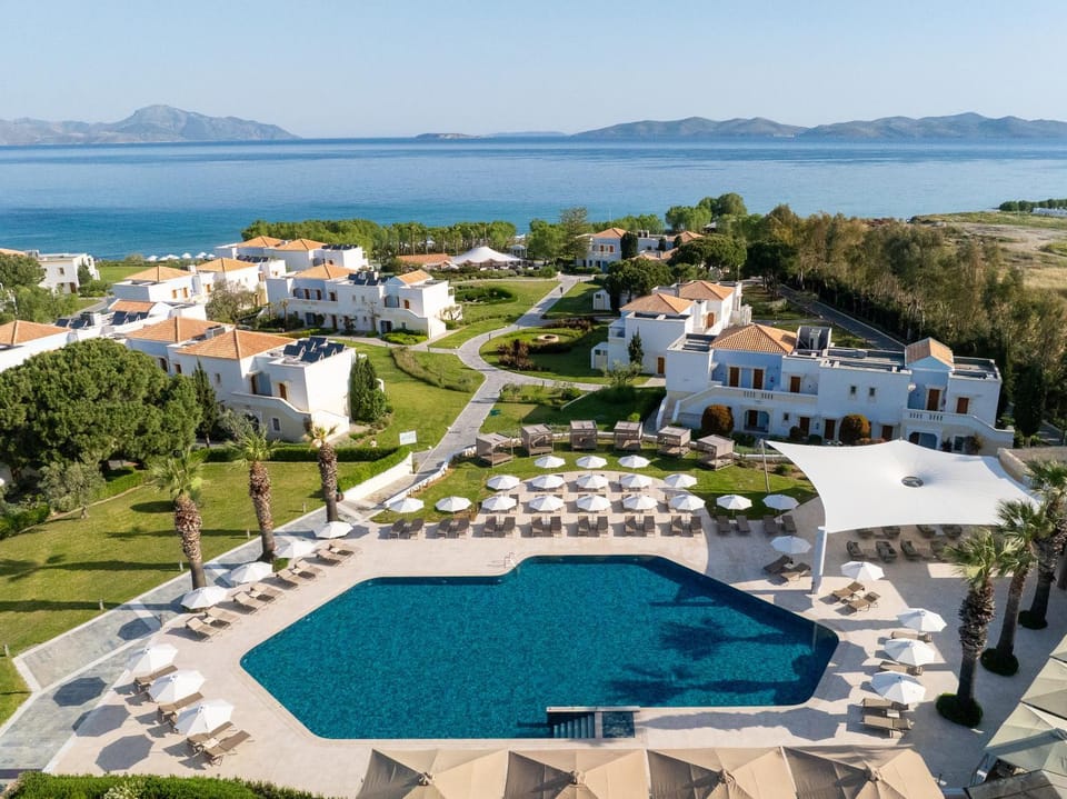 Natural landscape, Pool view, Sea view, Swimming pool