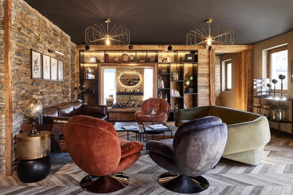 Living room, Seating area