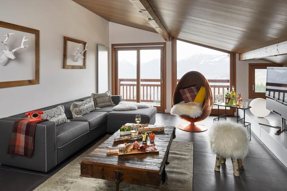 TV and multimedia, Living room, Seating area