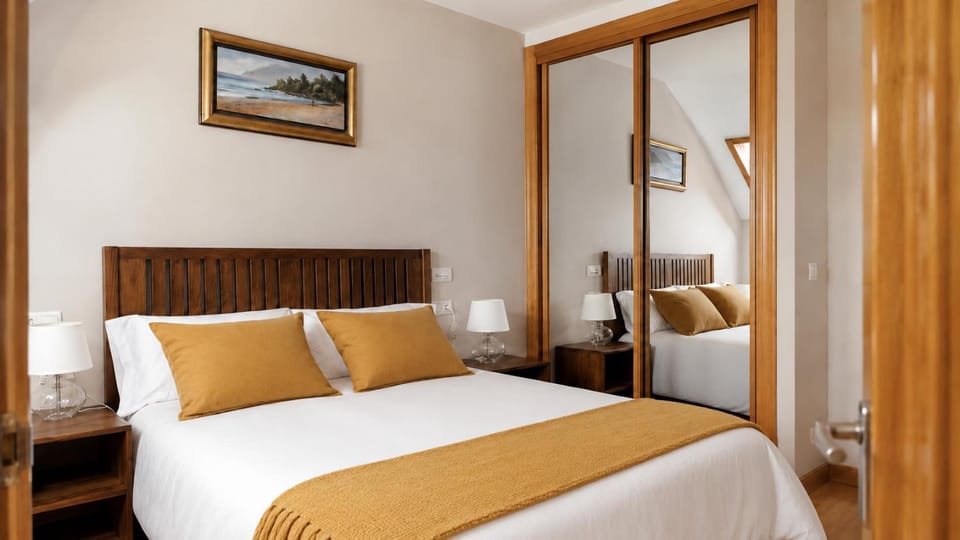 Bed, Photo of the whole room, Bedroom, wardrobe