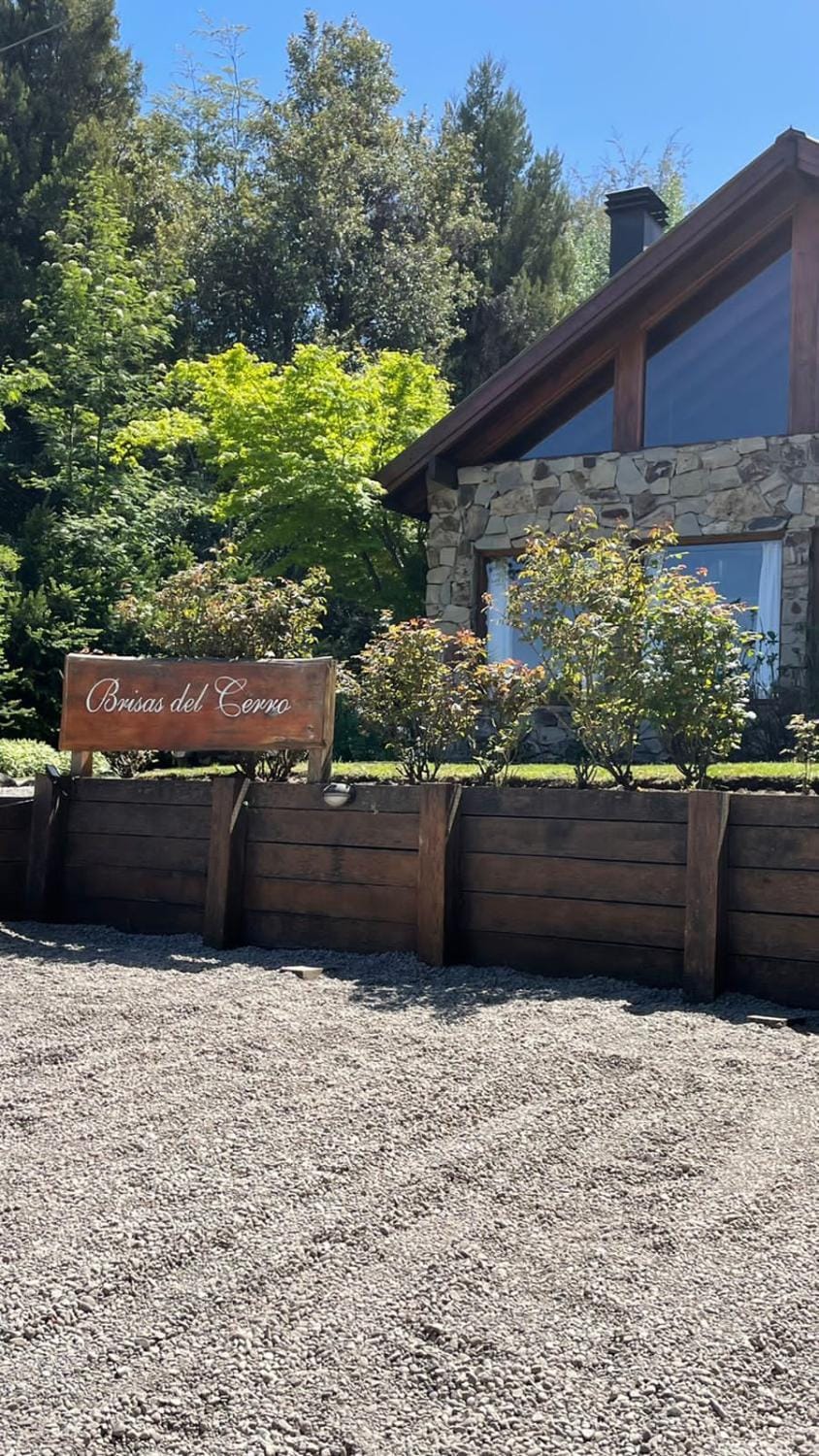 Hostería Brisas del Cerro Inn in Los Lagos, Chile