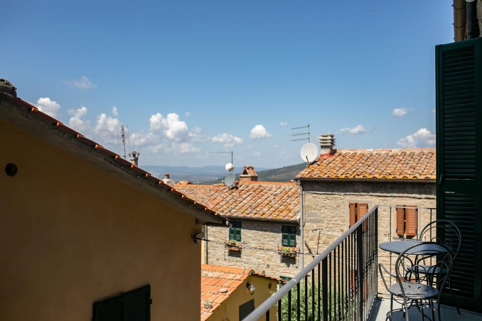 City view, Mountain view