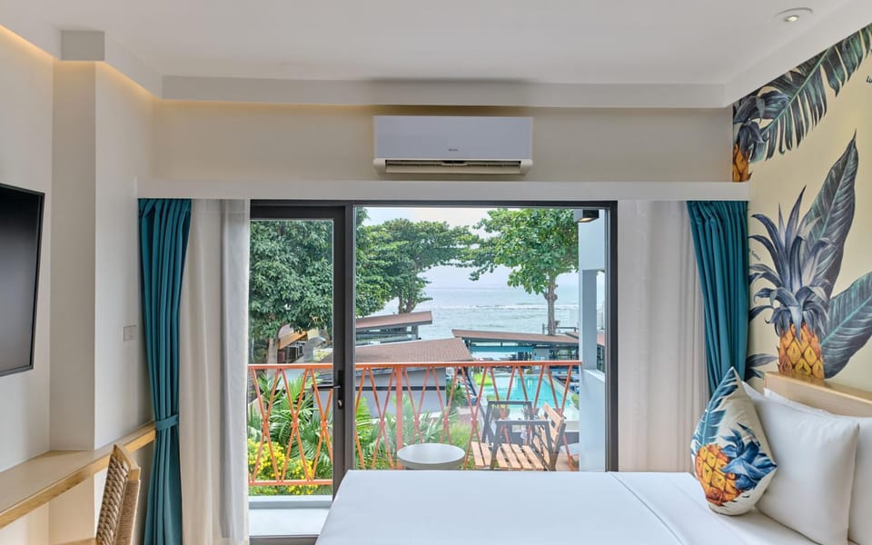 Bed, View (from property/room)