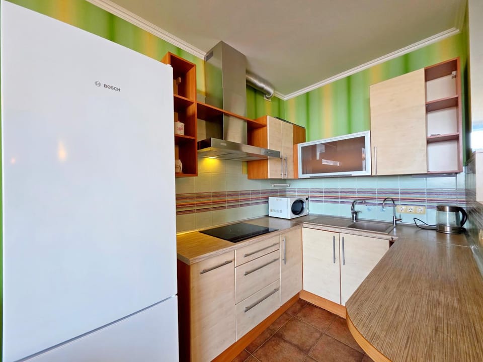 Великі котеджі з терасами у моря Совіньйон House in Odessa