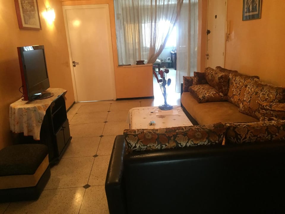 Communal lounge/ TV room, TV and multimedia, Living room, Seating area