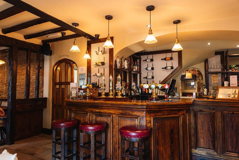 Lounge or bar, Food and drinks, Drinks
