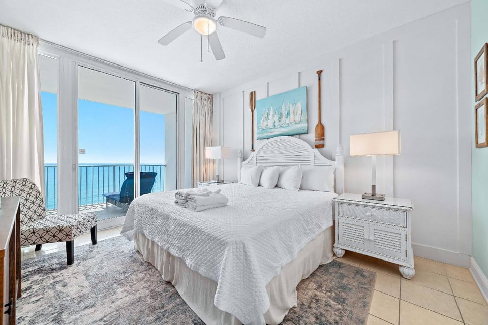 Lighthouse 1208 House in Gulf Shores