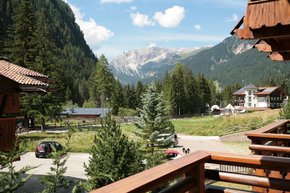 Villetta ai Pini Deluxe Apartment in Canazei