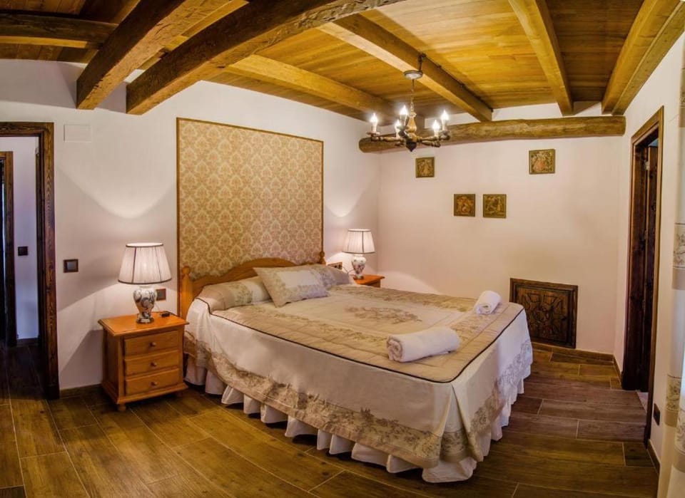 Borda Fuertes Apartment in Aragon