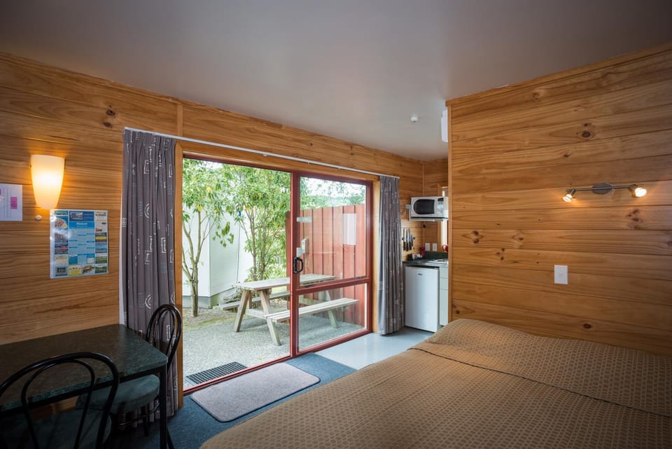 Patio, Bed, Kitchen or kitchenette, Living room