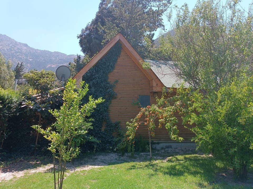 Cabaña El Tiempo Es Arte Nature lodge in San Jose de Maipo