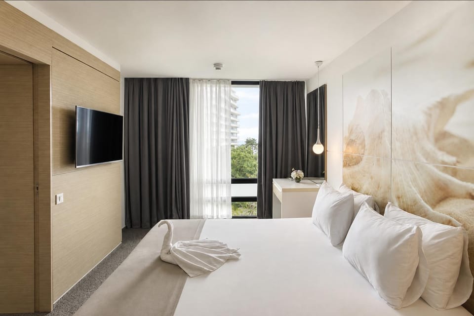 Bed, Photo of the whole room