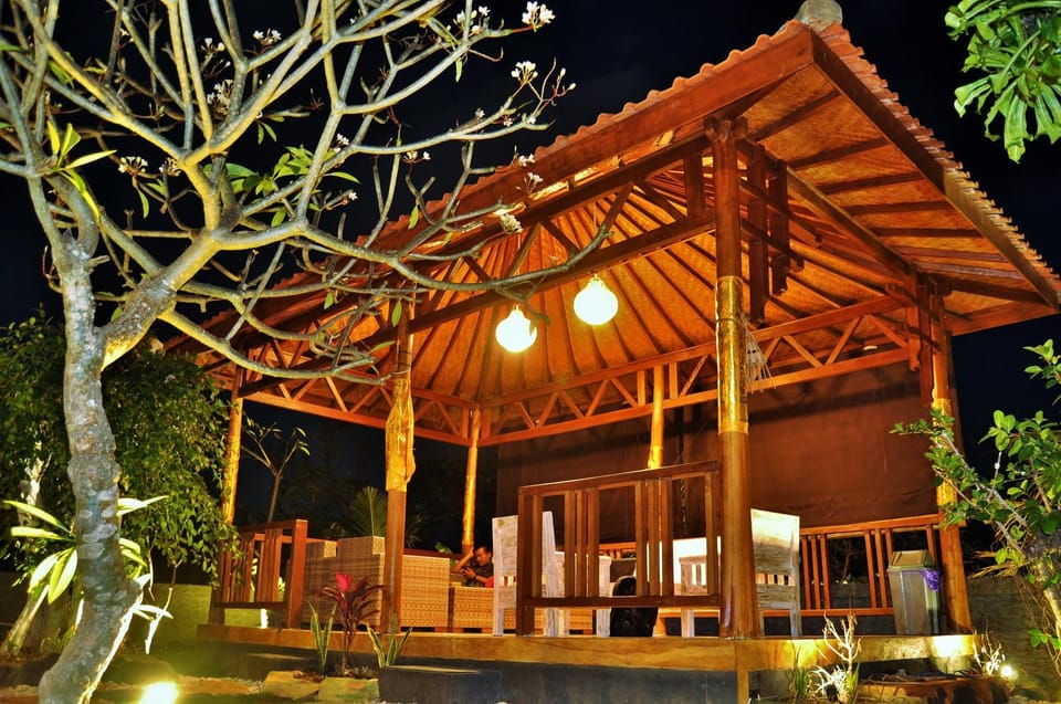Restaurant/places to eat, Garden view, Landmark view, Mountain view, Inner courtyard view