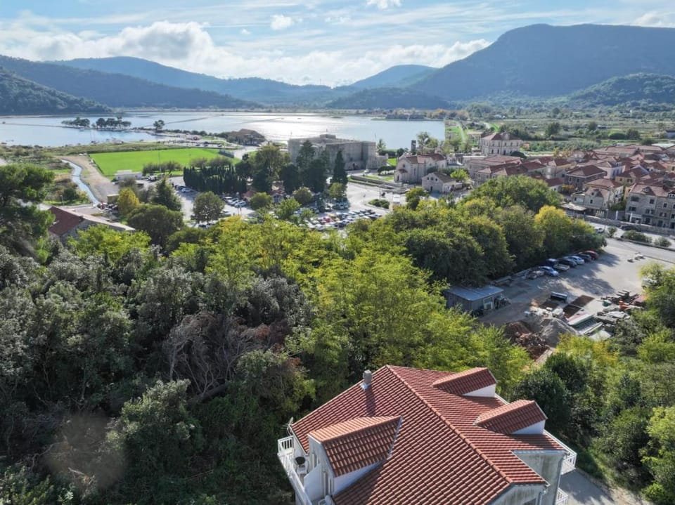 View (from property/room), City view, Garden view, Landmark view