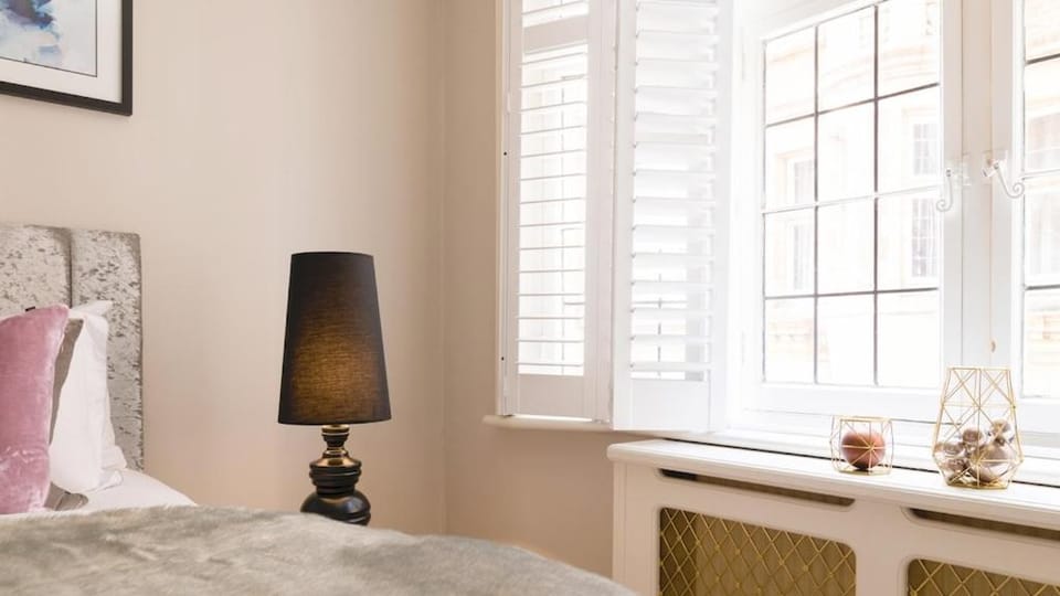 Discover the Exclusive Charm of a Covent Garden Luxury Nomads Home Apartment in City of Westminster