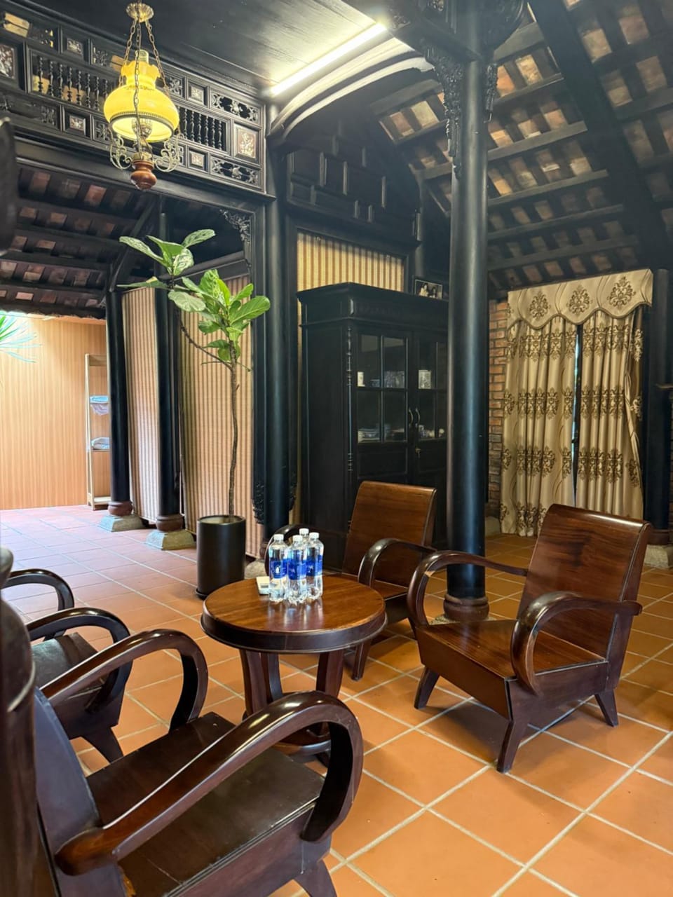 Hill Bungalow Hotel in Laos