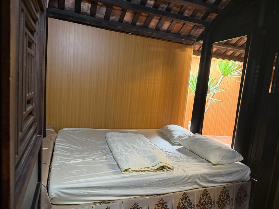 Hill Bungalow Hotel in Laos