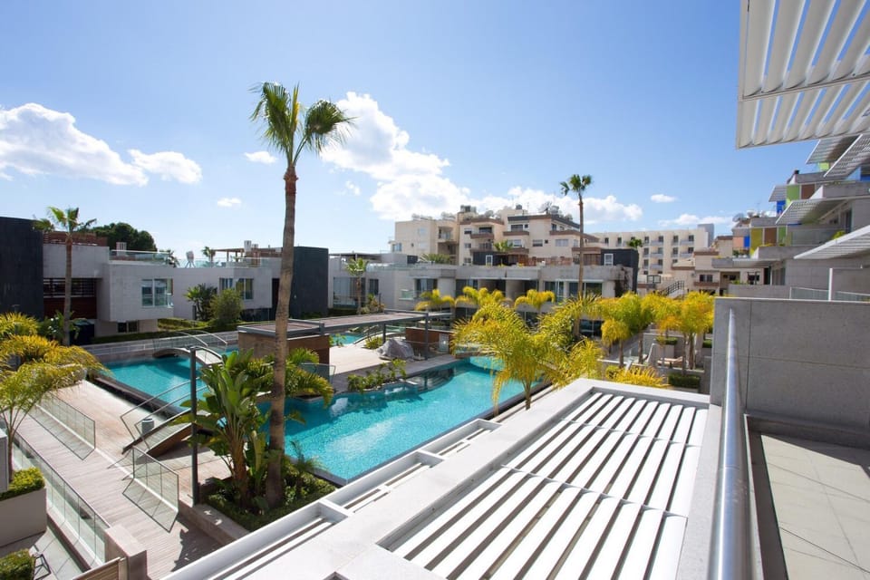 Balcony/Terrace, Pool view