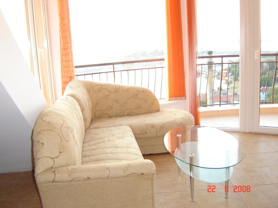 View (from property/room), Living room, Dining area