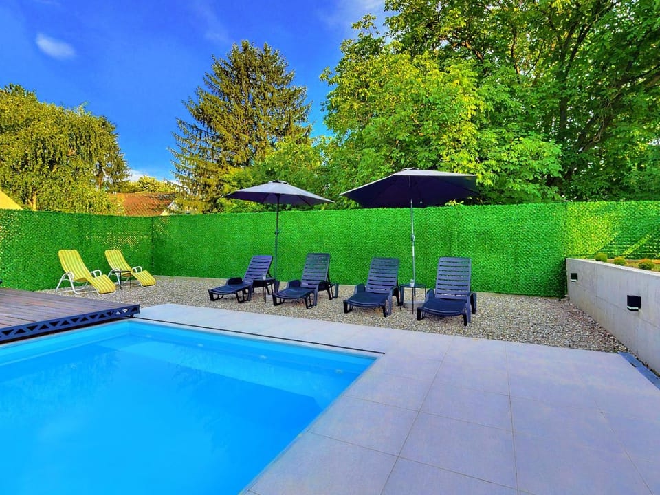 Swimming pool, sunbed, sunbed