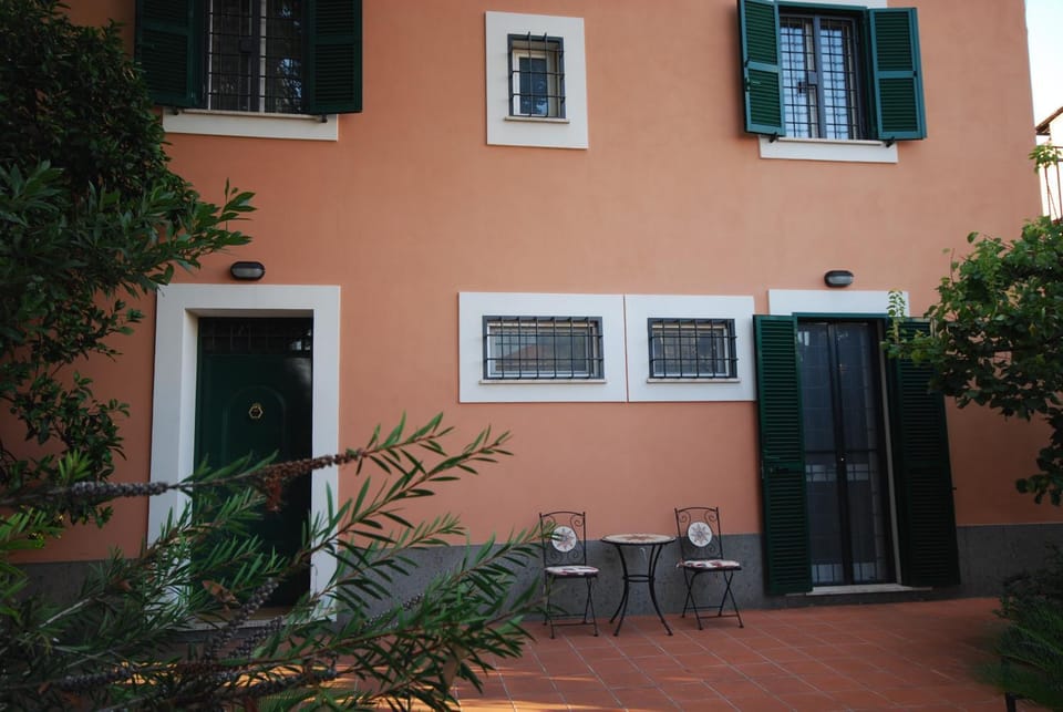 Property building, Garden, Internal: Not applicable to any particular room