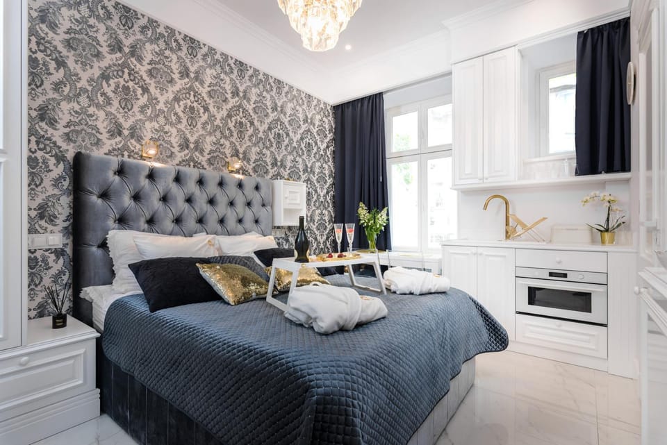 Golden Fish - New Apartment - Old Town Apartment in Krakow