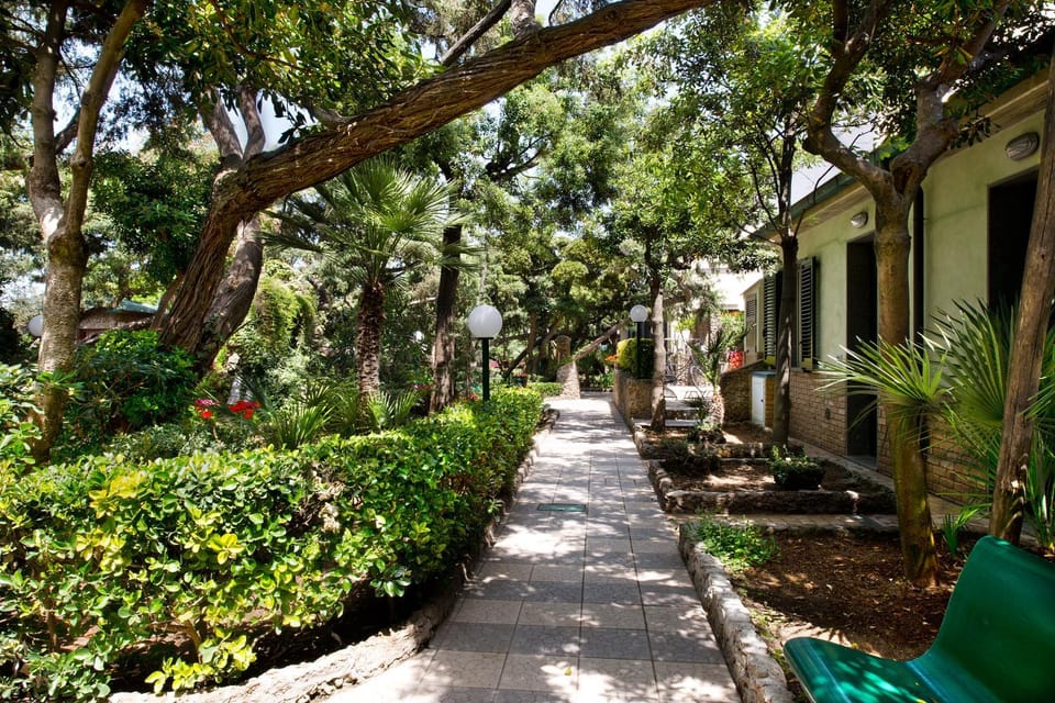 Property building, Garden
