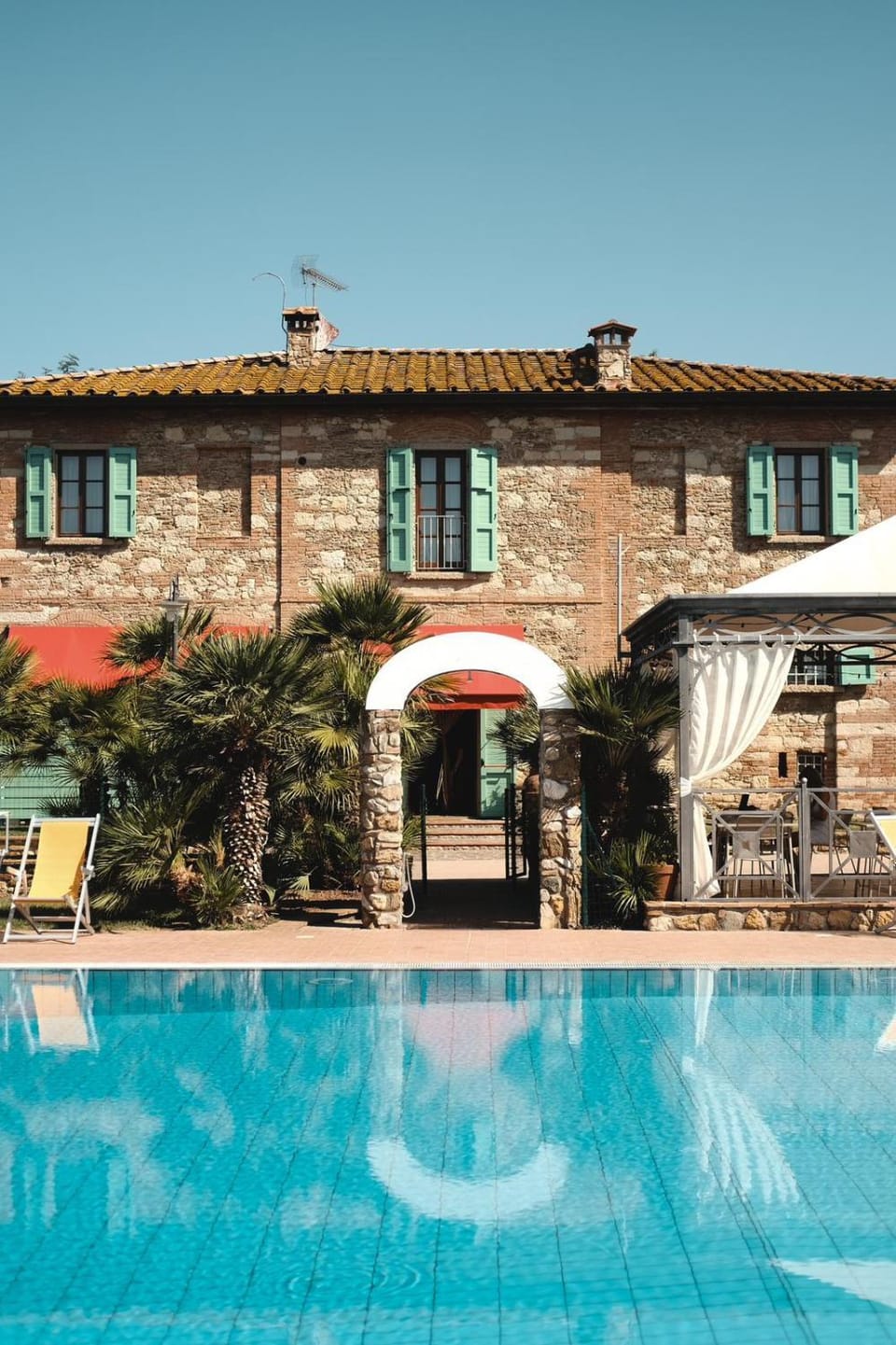 Property building, Swimming pool
