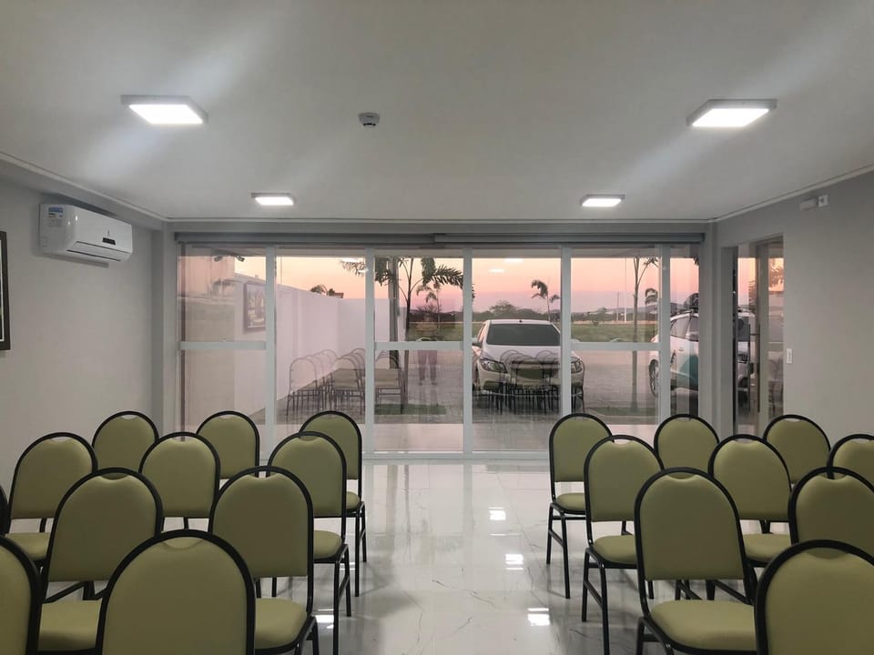 Banquet/Function facilities, Meeting/conference room