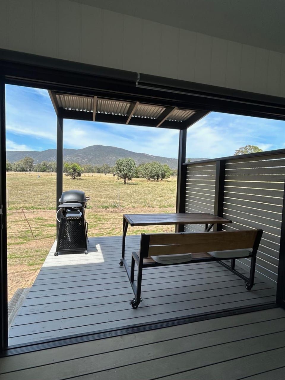 Patio, Day, Natural landscape, View (from property/room), Balcony/Terrace, Dining area, Mountain view, acessibility