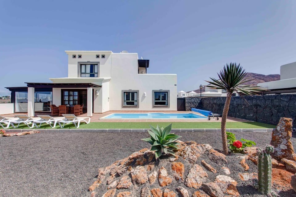 Balcony/Terrace, Swimming pool