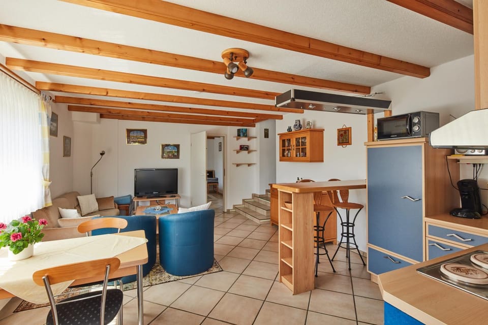 Kitchen or kitchenette, Living room, Dining area