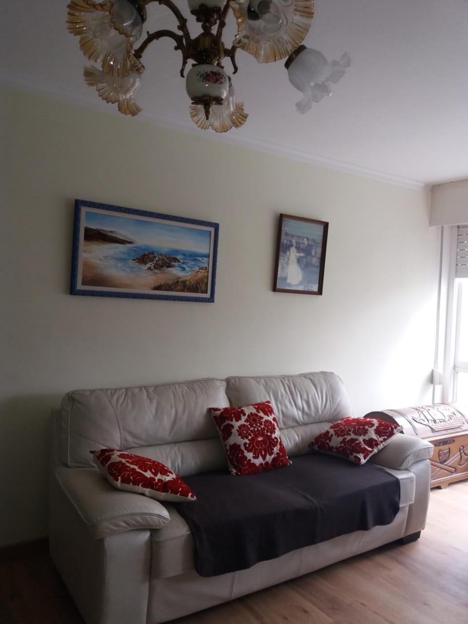 Communal lounge/ TV room