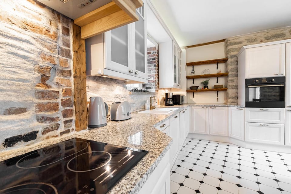 Coffee/tea facilities, Kitchen or kitchenette, Dining area, dishwasher, minibar, pet friendly, stove, toaster