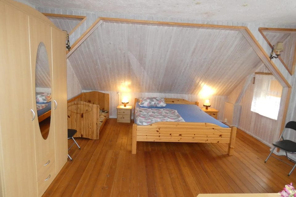 Living room, Photo of the whole room, Bedroom