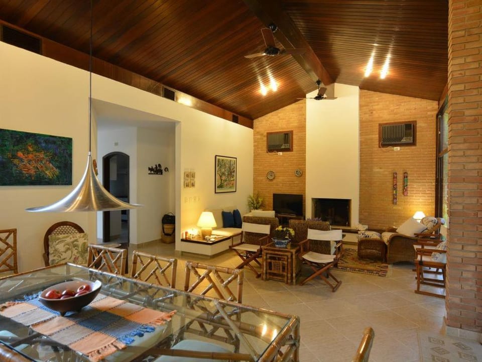Casa Pérola House in State of São Paulo