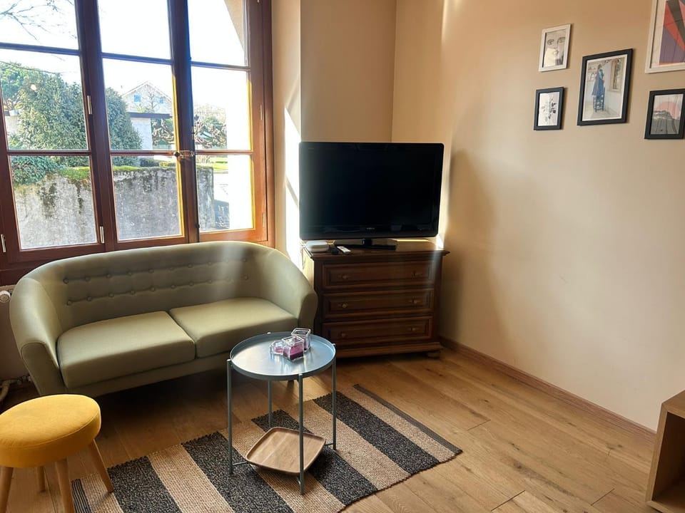 Casa ViniToscani Bed and Breakfast in Canton of Vaud